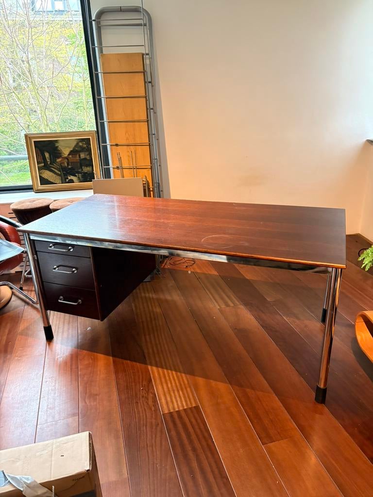 Vintage bureau jaren '70/'80 met lades en metalen poten, Ophalen, Overige typen, Zo goed als nieuw, Overige merken