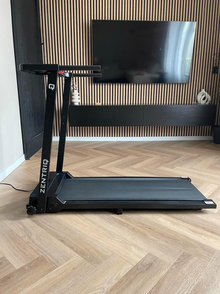 Loopband inklapbaar 8km/h zgan, Sport en Fitness, Fitnessapparatuur, Gebruikt, Loopband, Benen, Metaal, Ophalen of Verzenden