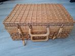 Rietenmand/koffertje, Hobby en Vrije tijd, Picknickmanden, Ophalen, Zo goed als nieuw