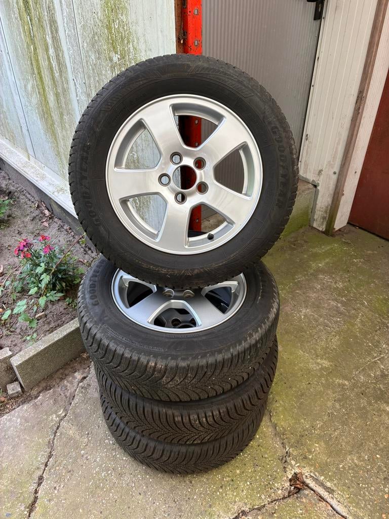 Volvo velgen 195/65, Ophalen, Gebruikt, 15 inch, Banden en Velgen