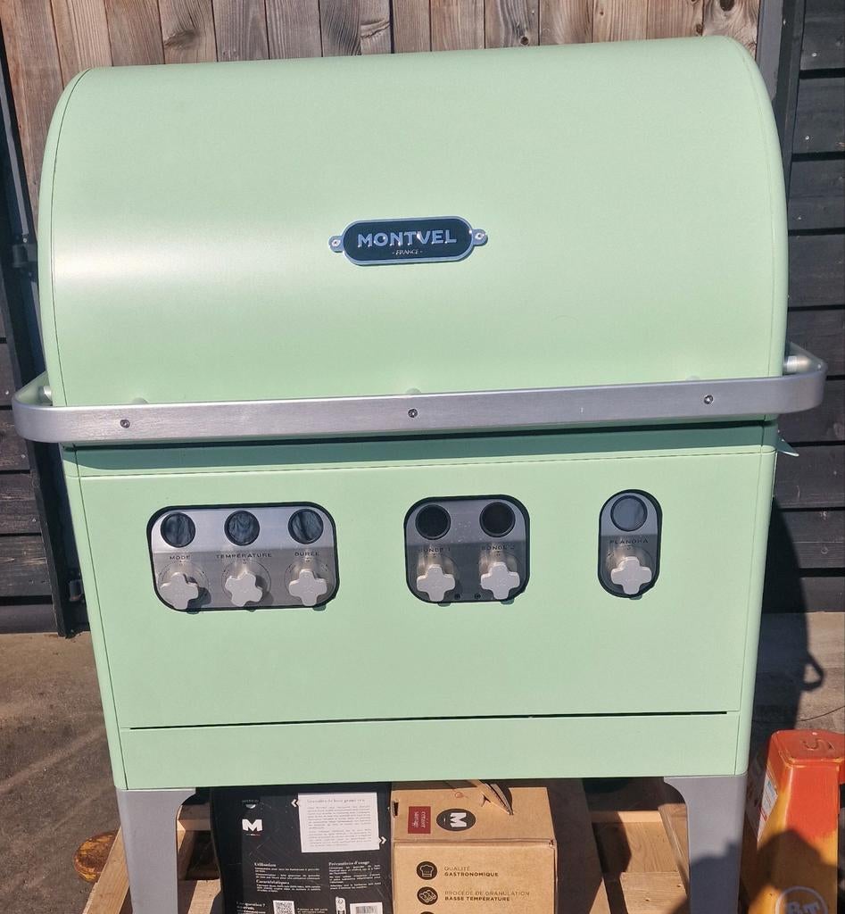 MONTVEL pellet BBQ, Ophalen, Gebruikt