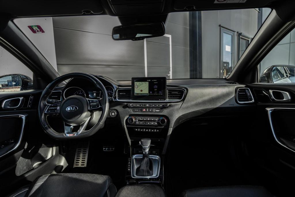 Kia Ceed Sportswagon 1.4 T-GDi GT-Line Leder|Pano|BOMVOL!, 15 km/l, 4 cilinders, Leder, 5 stoelen