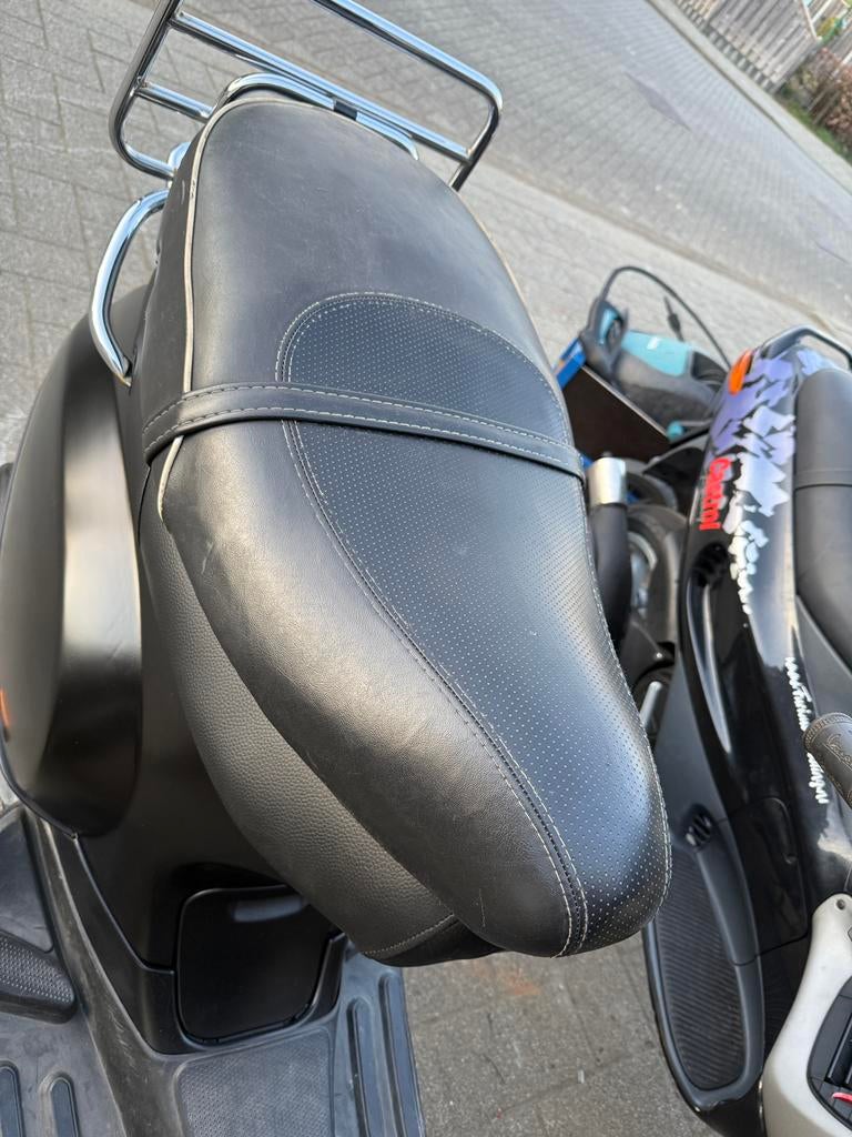 Vespa lx s zadel, Ophalen of Verzenden, Zo goed als nieuw