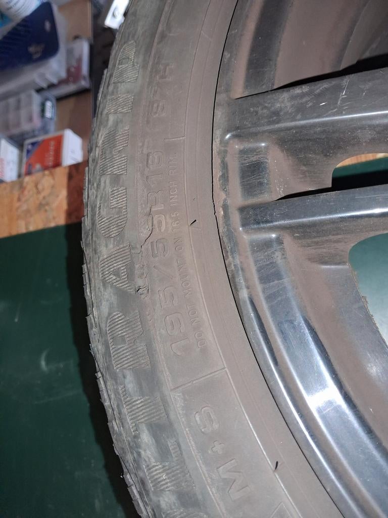 Winterbanden met velgen - 195/55R16, Auto-onderdelen, Banden en Velgen, Gebruikt, 16 inch, Banden en Velgen, Personenwagen