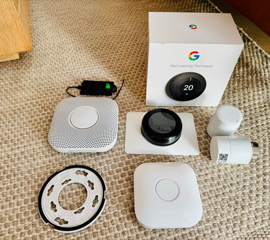Google Nest + Learning Thermostat + heat link +2 thermostaat, Doe-het-zelf en Verbouw, Thermostaten, Ophalen of Verzenden, Slimme thermostaat