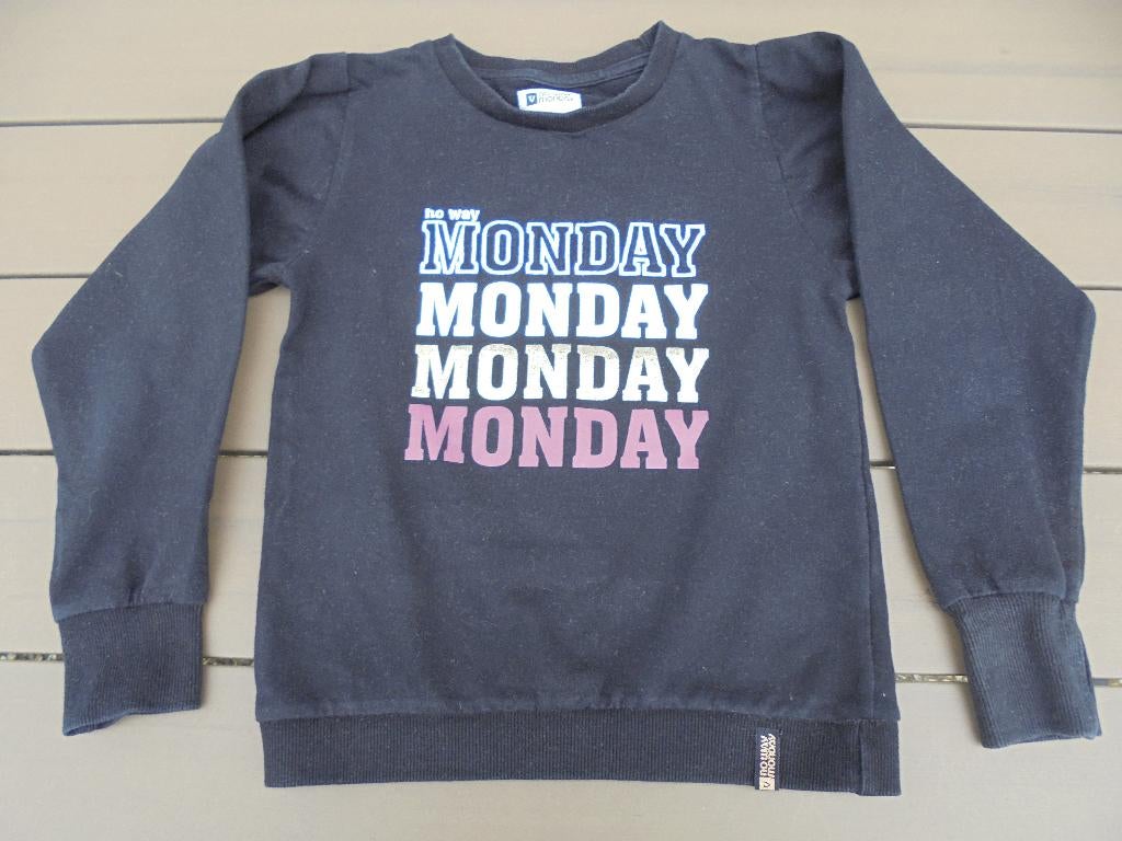 Zwarte trui No Way Monday, Kinderen en Baby's, Kinderkleding | Maat 128, Meisje, Trui of Vest, Ophalen of Verzenden, Zo goed als nieuw