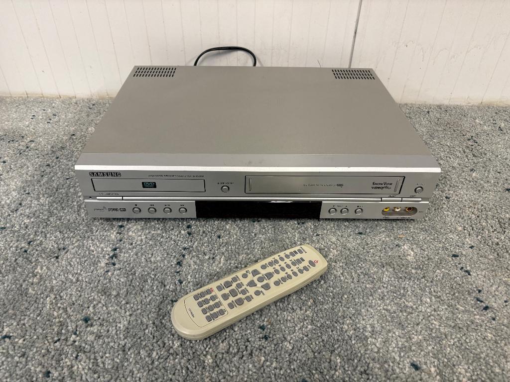 Samsung Videorecorder & DVD-speler & CD-speler + remote, Ophalen of Verzenden, Gebruikt, VHS-speler of -recorder