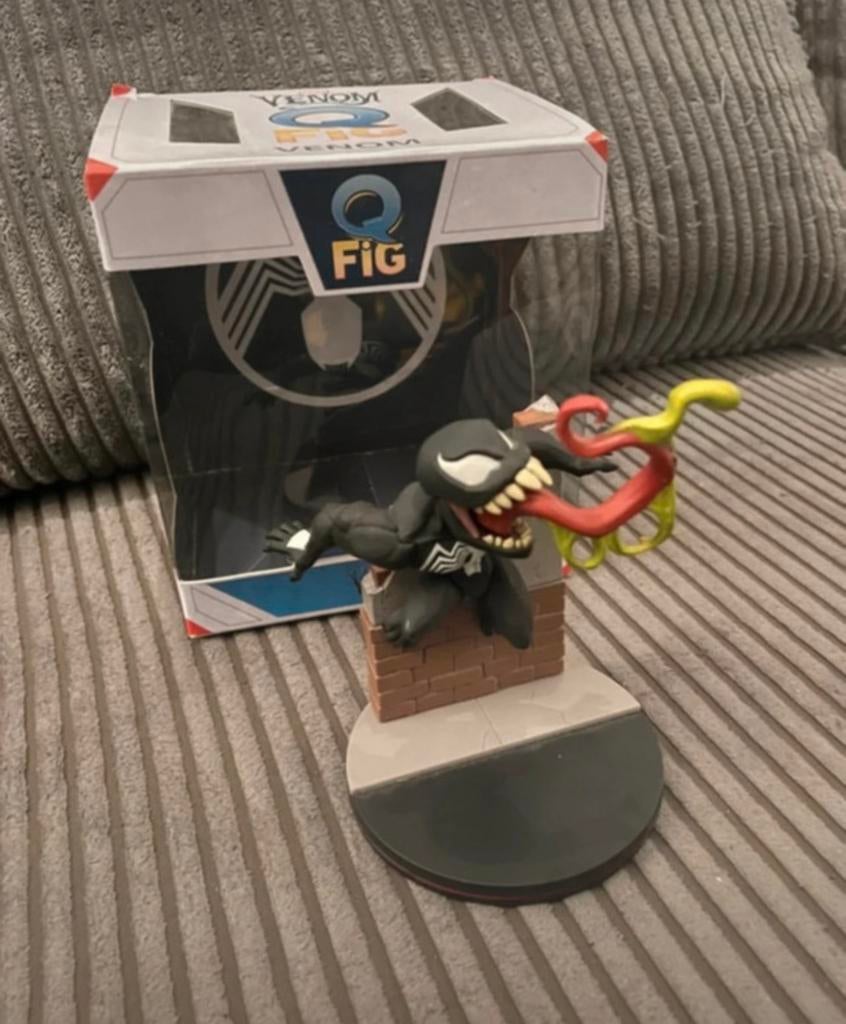 venom Q fig Marvel adult collectible figuur in doos, Ophalen of Verzenden, Zo goed als nieuw