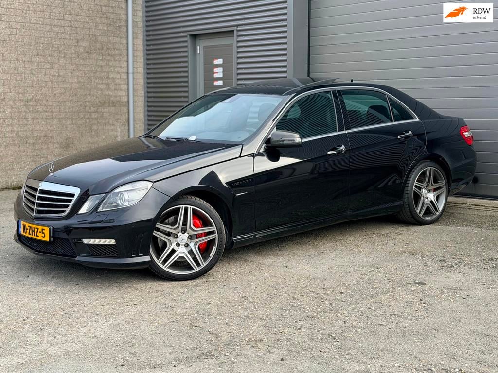 Mercedes-Benz E-klasse AMG 63, Auto's, Mercedes-Benz, Automaat, Achterwielaandrijving, Gebruikt, Zwart