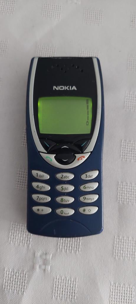 Nokia 8210, Telecommunicatie, Mobiele telefoons | Nokia, Ophalen of Verzenden, Zwart