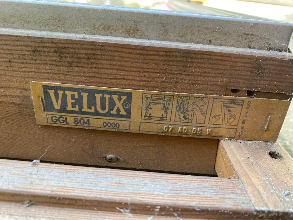 Velux dakraam GGL 804 - Houten kozijn, Ophalen, Gebruikt, Raamkozijn, 75 tot 150 cm