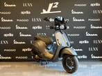 Vespa Sprint | Mat Grijs | Brom | 2023 | 7432 km | Akra