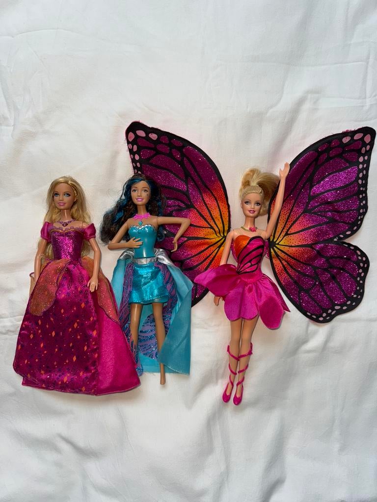 Barbie poppen Diamond Castle, Mariposa, rock n royals bundel, Ophalen of Verzenden, Zo goed als nieuw, Pop