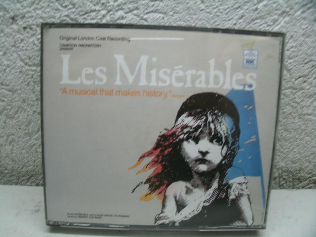 cd 68 les miserables 2cd, Ophalen of Verzenden, Gebruikt