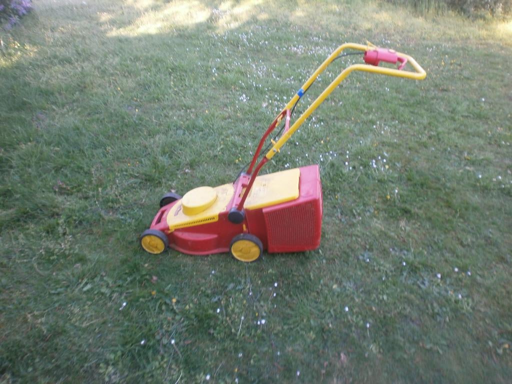 Grasmaaier Wolf, Tuin en Terras, Ophalen, Cirkelmaaier, Gebruikt, Elektrische grasmaaier