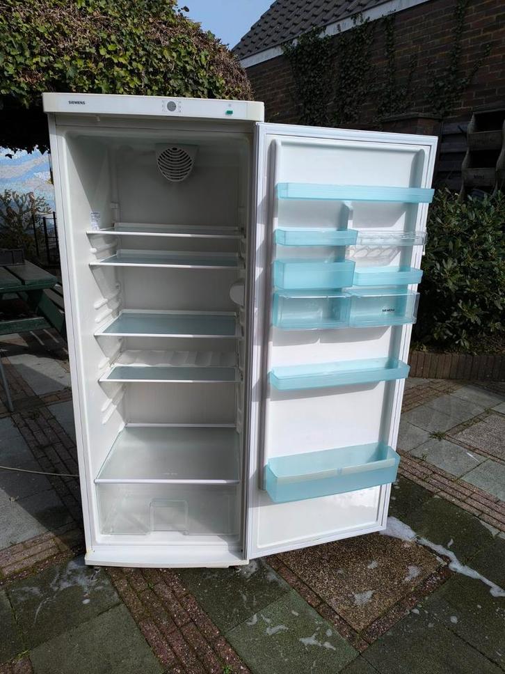 Siemens Koelkast  -KS32R62209 Ruim en Betrouwbaar, Witgoed en Apparatuur, Koelkasten en IJskasten, Gebruikt, Zonder vriesvak, 200 liter of meer
