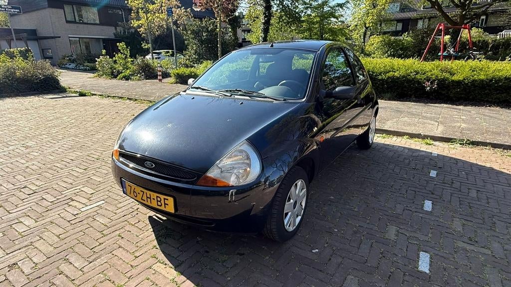 Ford Ka 1.3 I 44KW 2008 Zwart, Auto's, Voorwielaandrijving, Stof, 4 cilinders, Ka