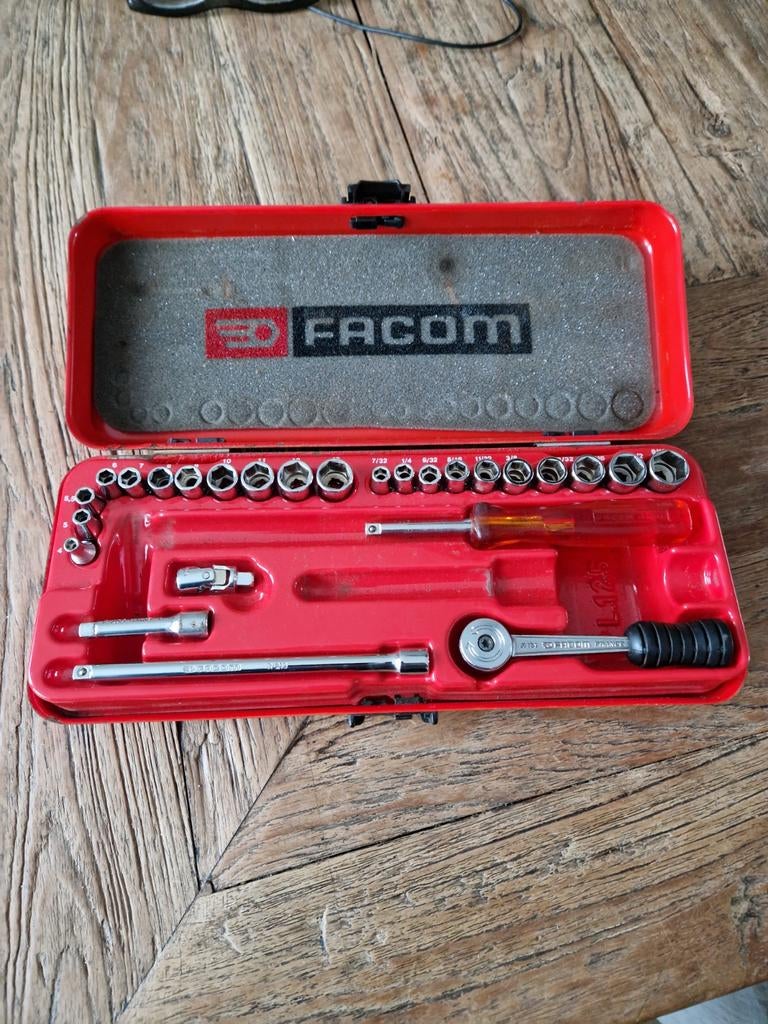 Facom 1/4" doppenset  metrisch en inch maten, Ophalen of Verzenden, Gebruikt