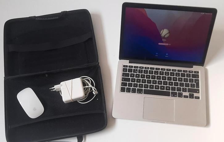 Macbook PRO 13"  Retina, Computers en Software, Apple Desktops, Zo goed als nieuw, iMac, SSD, 2 tot 3 Ghz, 8 GB, Ophalen of Verzenden