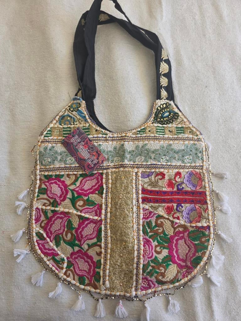 Handtas met borduursels en kwastjes, Ophalen of Verzenden, Nieuw, Overige kleuren, Handtas