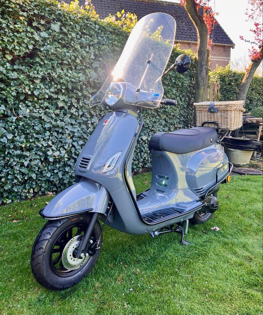 Killerbee VXL Scooter - Nieuwstaat- <100 km, Fietsen en Brommers, Scooters | Overige merken, Zo goed als nieuw, Maximaal 45 km/u