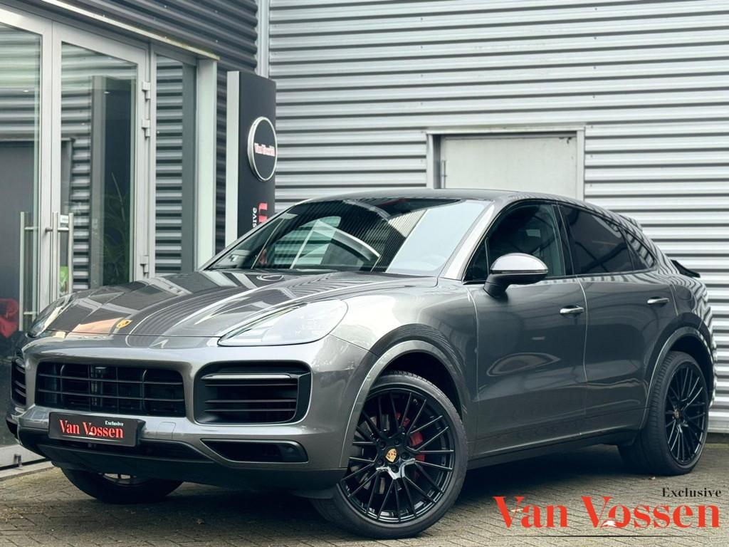 Porsche Cayenne Coupé 3.0 E-Hybrid|Pano|Chrono|462PK|Sportu, Auto's, 14 kWh, Gebruikt, 2995 cc, Bedrijf