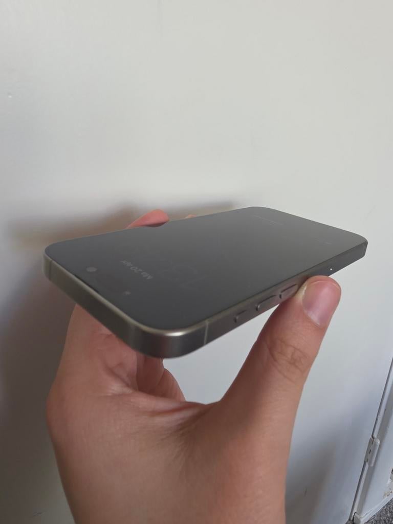 iPhone 15 Pro 128GB Titanium grijs, Telecommunicatie, Mobiele telefoons | Apple iPhone, 128 GB, Ophalen of Verzenden, Zo goed als nieuw