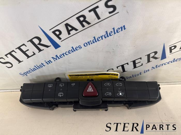 Paniekverlichtings Schakelaar van een Mercedes Vito, Gebruikt, -, Ophalen of Verzenden, -
