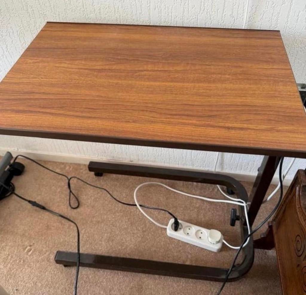 Bedtafel computer tafel met houtlook blad, Ophalen, Zo goed als nieuw