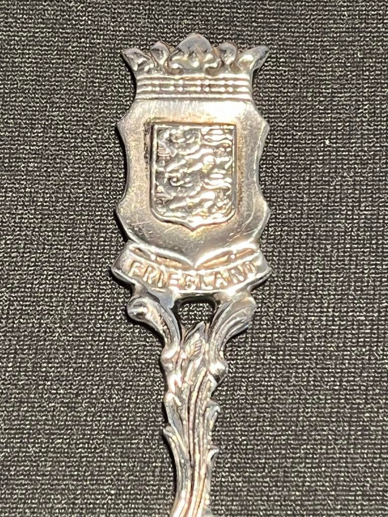 Vintage lepeltje Friesland., Ophalen of Verzenden