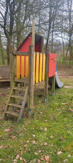 Kinder glijbaan met huisje en loopbrug, Ophalen of Verzenden, Gebruikt, Hout