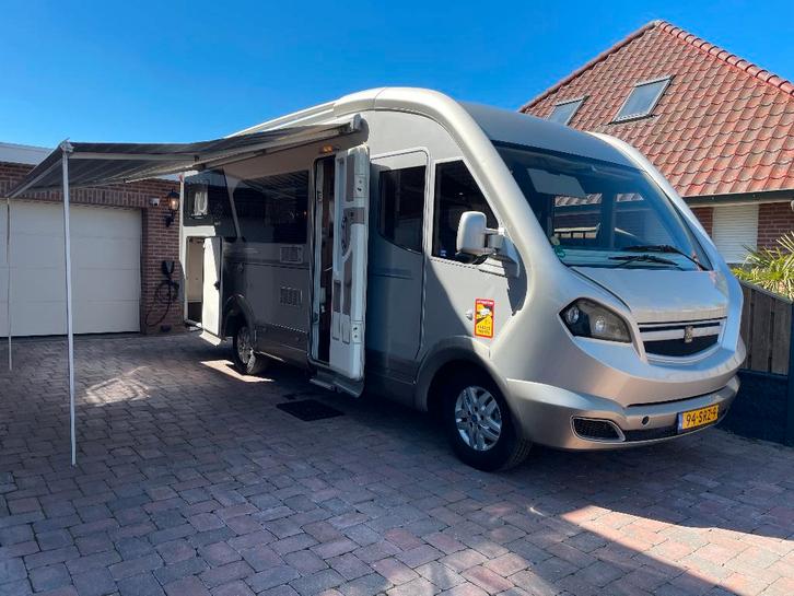 Knaus S-Liner 700 3.0 motor! Uniek Lengtebedden airco, Caravans en Kamperen, Campers, Particulier, tot en met 4, Integraal, Knaus