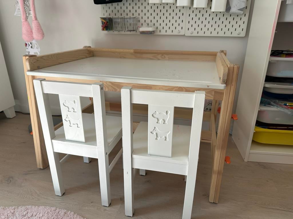 Gratis: IKEA FLISAT kindertafel met 2 stoeltjes, Ophalen, Gebruikt, Tafel(s) en Stoel(en)