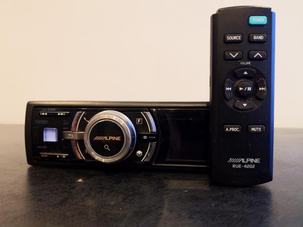 Alpine IDA-X305 Autoradio incl. Afstandsbediening + Kabels, Ophalen of Verzenden
