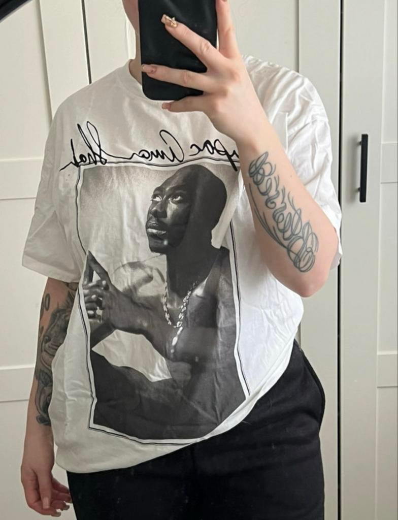 Bershka 2PAC T-shirt - Maat M, Ophalen of Verzenden, Zo goed als nieuw, Wit