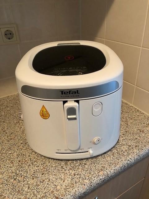 friteuse, 1 tot 2 liter, Ophalen, Zo goed als nieuw