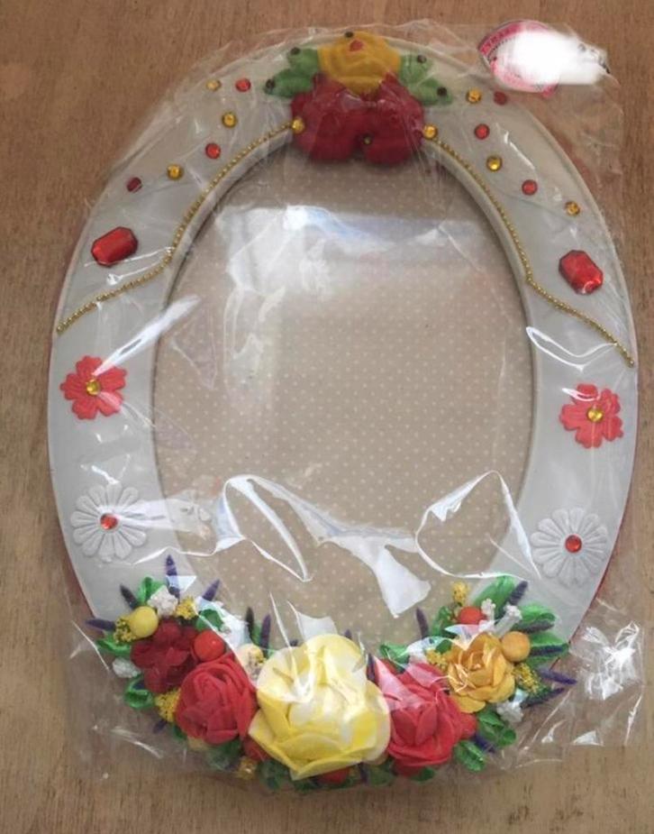 Ovale fotolijst met bloemen en steentjes NIEUW /verpakking, Huis en Inrichting, Woonaccessoires | Lijsten, Nieuw, Minder dan 50 cm