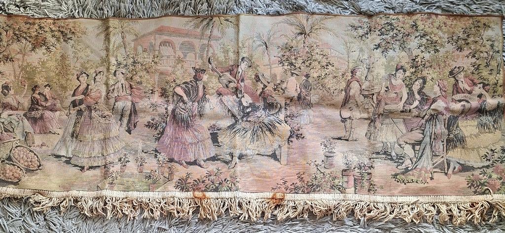 twee antieke wandkleden, Ophalen