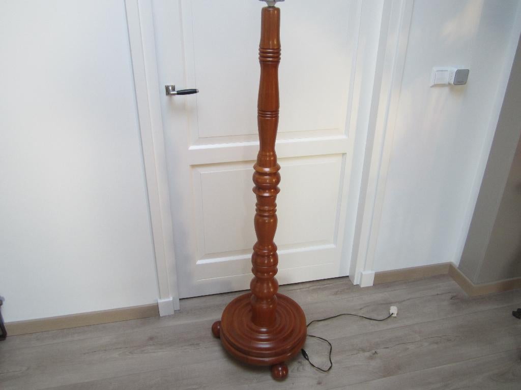 LAMPENVOET MASSIEF, Ophalen