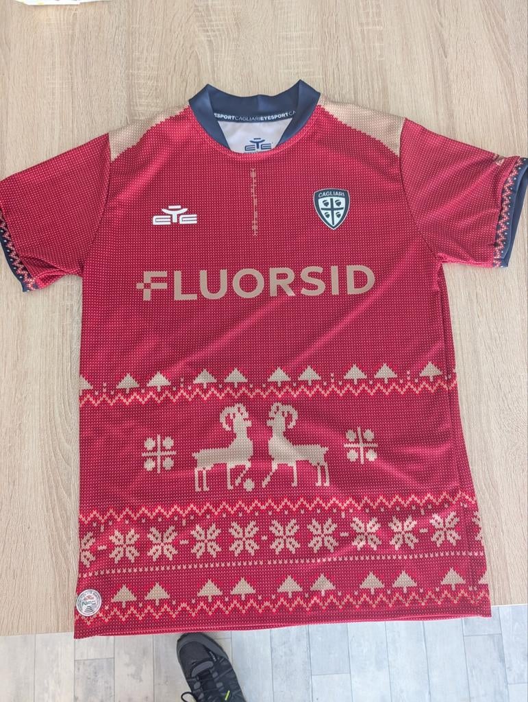 Cagliari Kerst Editie Voetbalshirt, Overige maten, Zo goed als nieuw, Rood, EYE Sport
