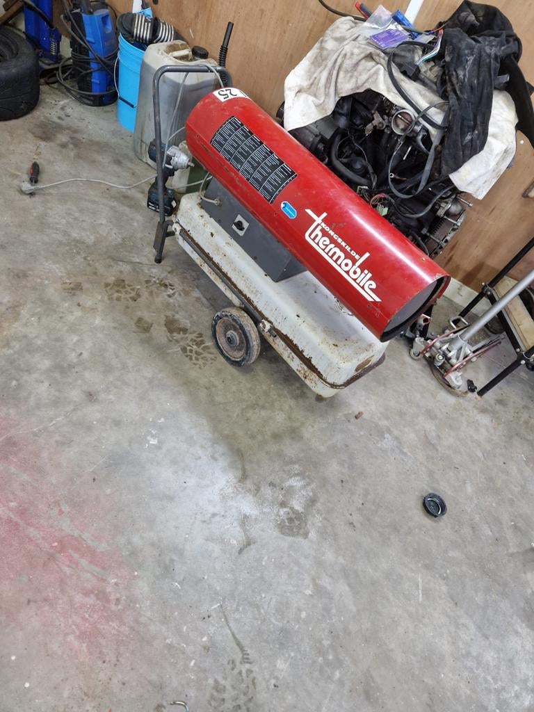 Diesel heater moet na gekeken worden, Doe-het-zelf en Verbouw, Compressors, 100 liter of meer, Ophalen of Verzenden