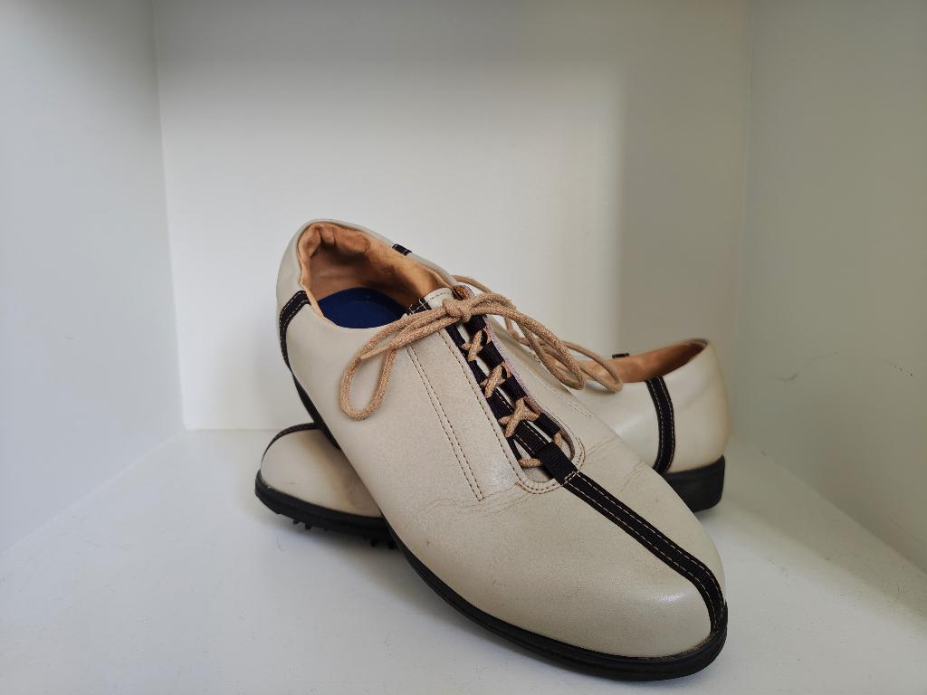 Golfschoenen dames, Ophalen of Verzenden, Zo goed als nieuw, Schoenen, Overige merken