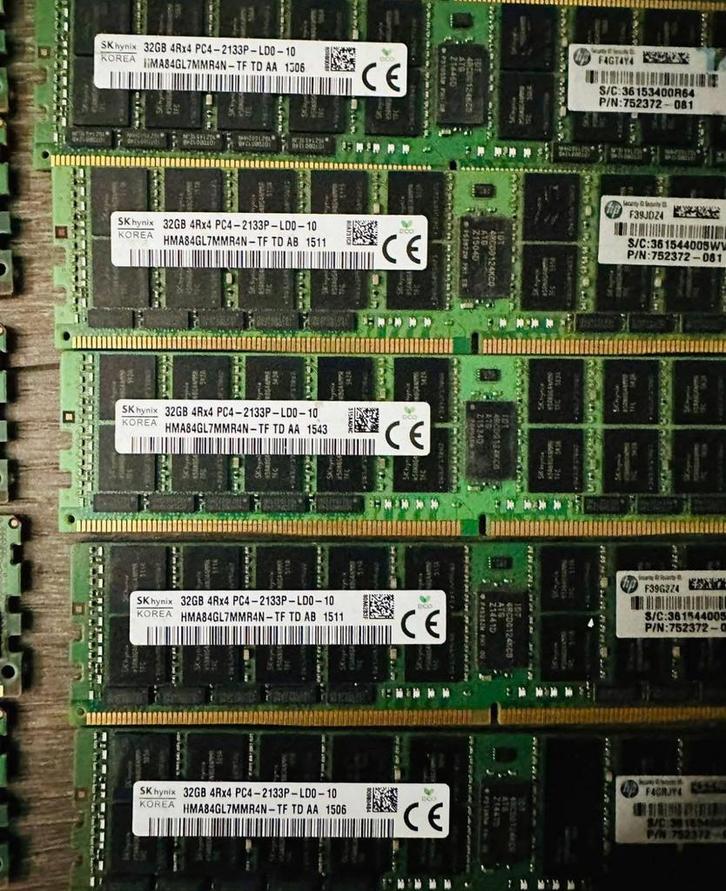 Op zoek naar computergeheugen en opslag in elke hoeveelheid., Computers en Software, RAM geheugen, Zo goed als nieuw, Server, 1 GB of minder