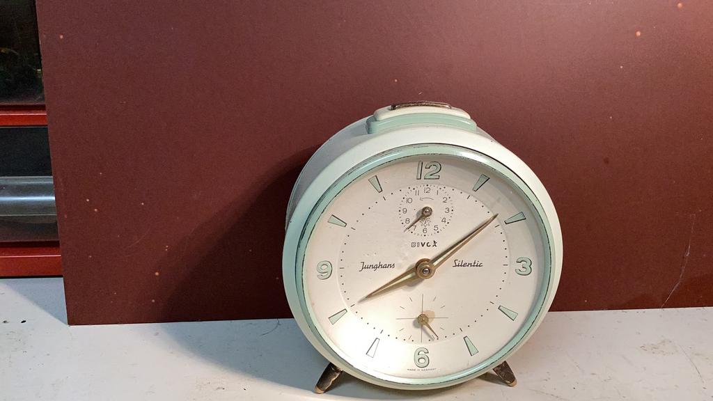 Junghans Bivox Silentic wekker uit plm 1950, Ophalen of Verzenden