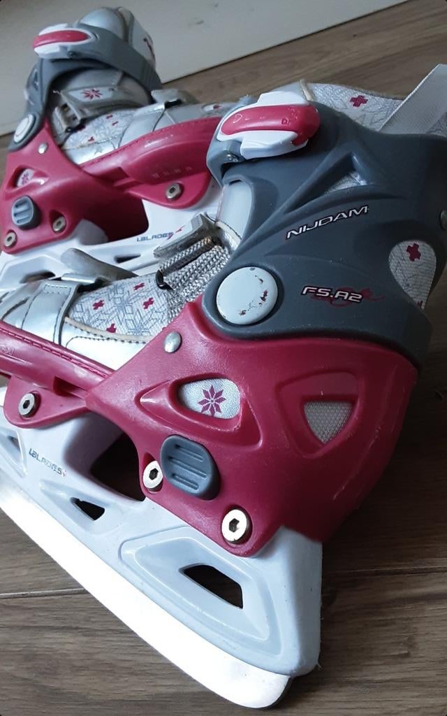 Nijdam Junior adjustable schaatsen kinderschaatsen, Sport en Fitness, Schaatsen, Ophalen of Verzenden, Zo goed als nieuw, Nijdam