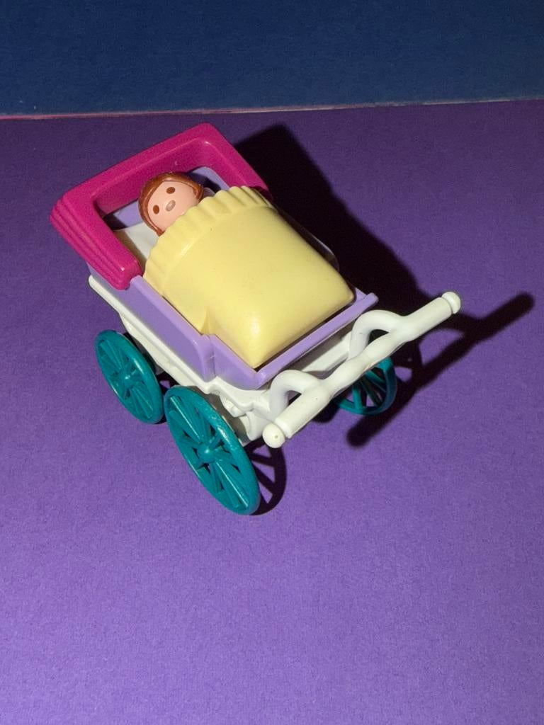 Feb 905: playmobil: rosa kinderwagen met baby, Ophalen of Verzenden, Gebruikt, Los playmobil