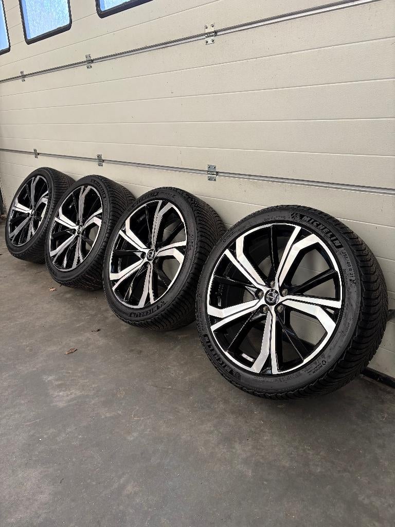 Volvo XC60 21 inch R-design ZGAN winterset Michelin 6,5+ MM, Ophalen, Gebruikt, 255 mm, Banden en Velgen