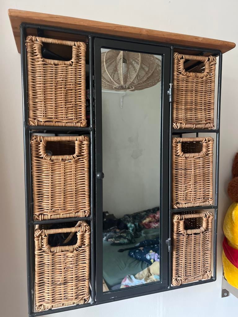 Rotan industrieel kastje met spiegel en opbergmanden, Huis en Inrichting, Kasten | Overige, Ophalen, Gebruikt