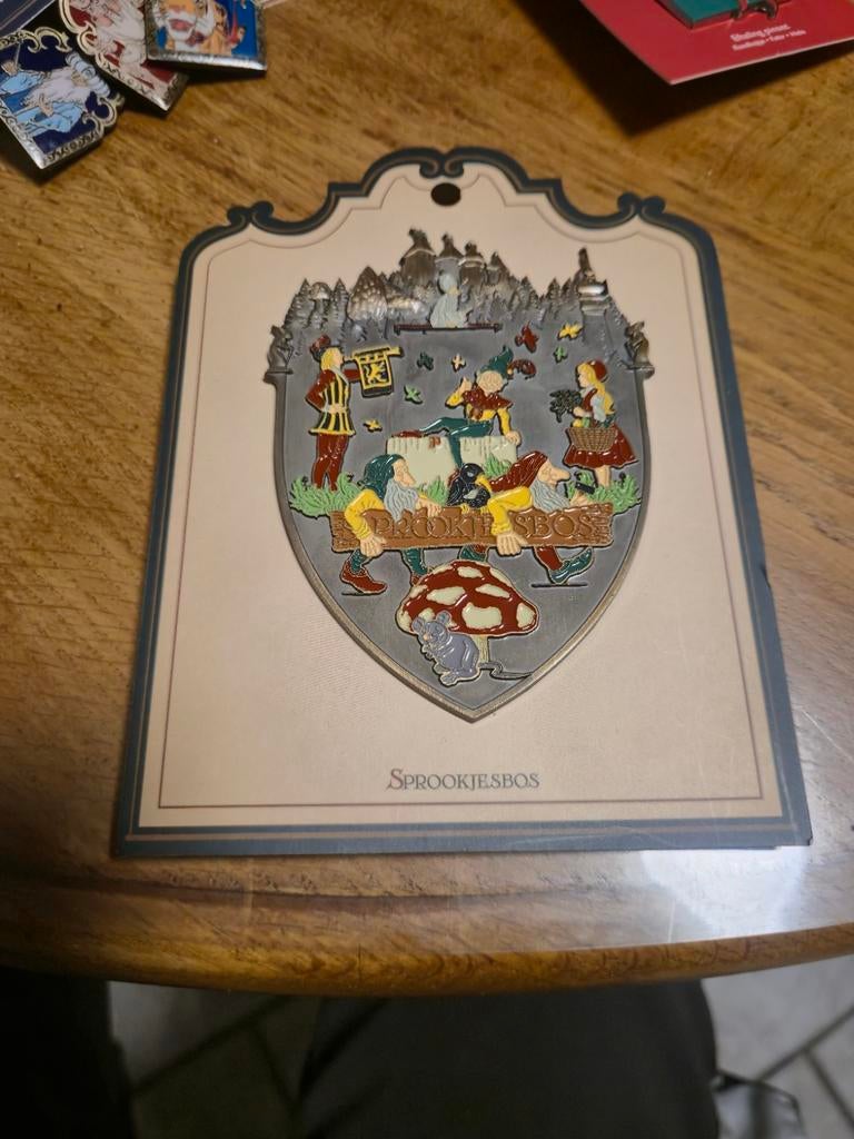 Efteling Pin Sprookjesbos, Verzamelen, Efteling, Ophalen of Verzenden, Zo goed als nieuw, Button of Speldje