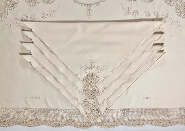 Antiek Frans tafelkleed met 12 servetten Richelieu handwerk, Antiek en Kunst, Antiek | Kleden en Textiel, Ophalen of Verzenden